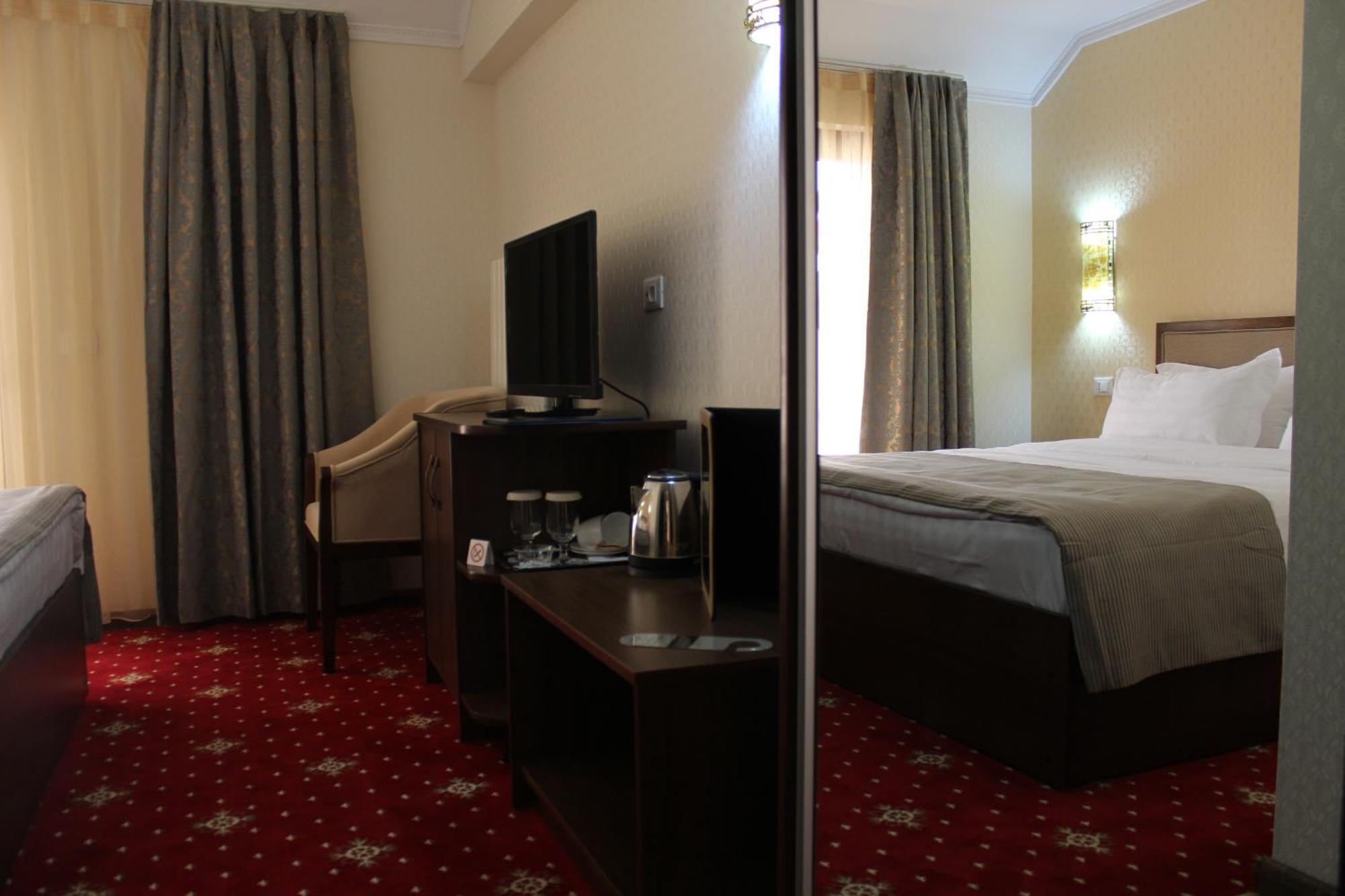 Elektra Vama Veche Hotel Стая снимка