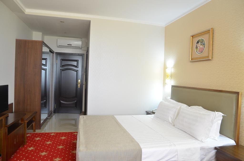 Elektra Vama Veche Hotel Стая снимка